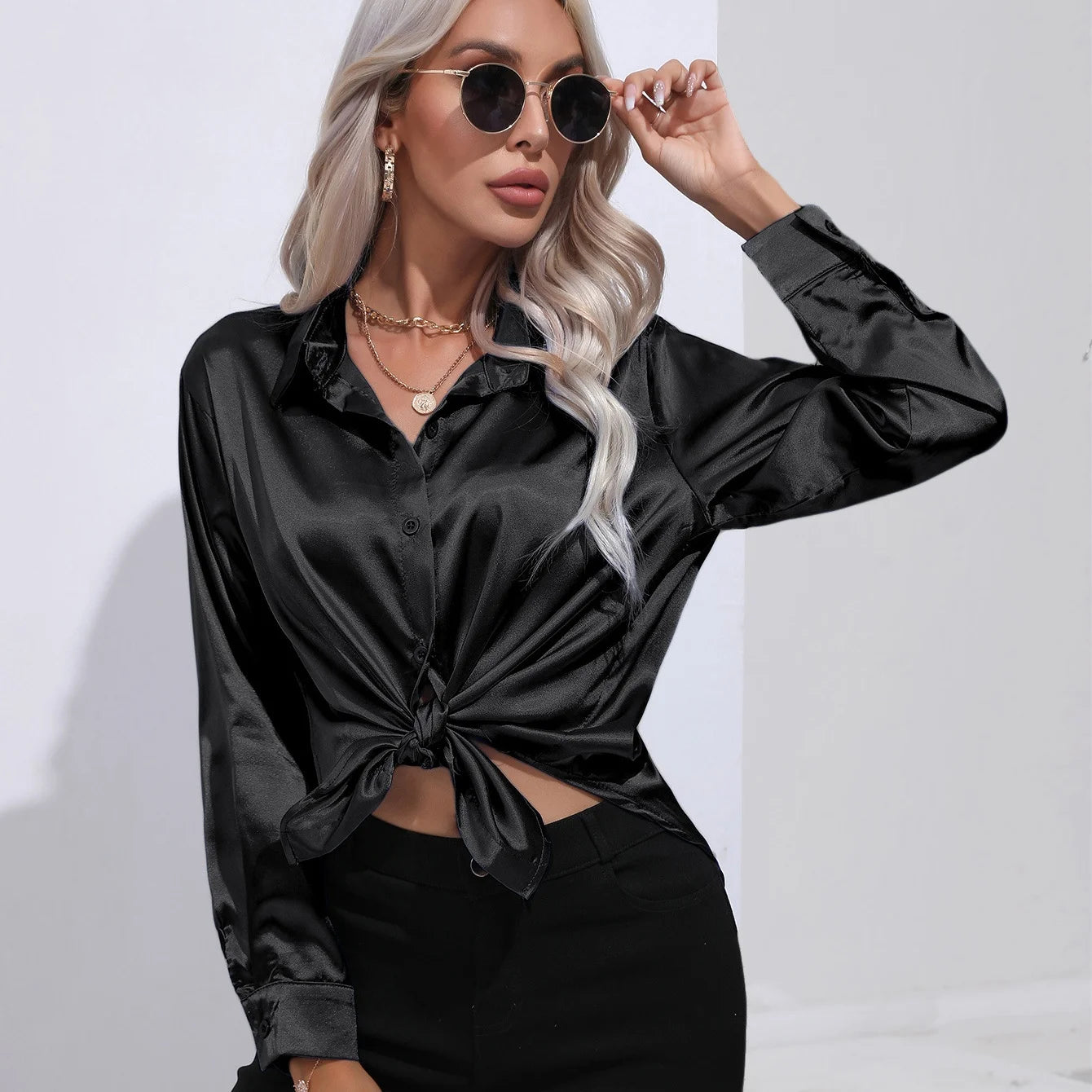 Chemise Satinée Élégante à Manches Longues - Col Boutonné Femme